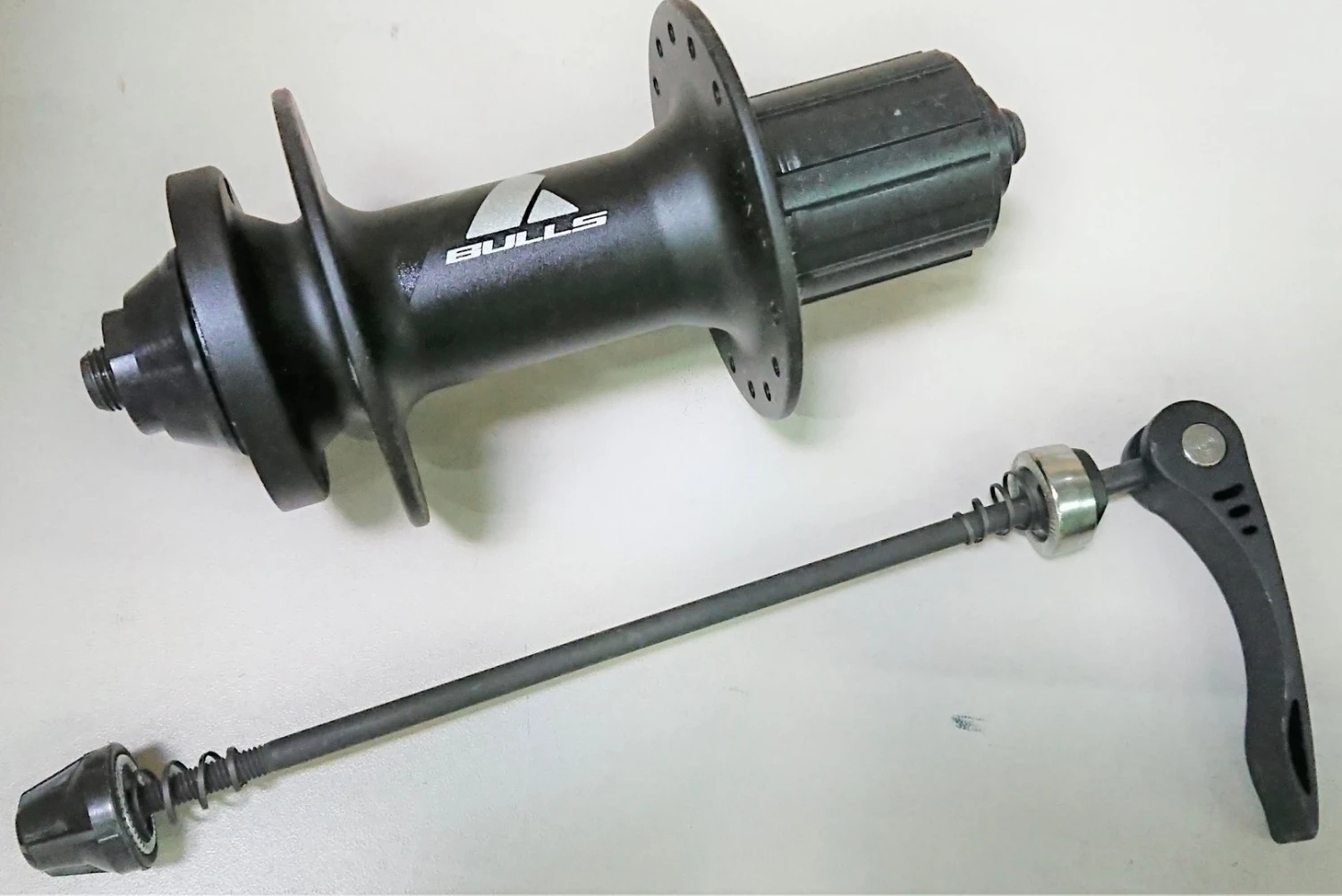 Formula DC-2241 8/9/10/11-fach Kassette 6-Loch Disc Mit Schnellspanner Schwarz 141mm 32 Loch 3 Formula DC-2241 8/9/10/11-fach Kassette 6-Loch Disc Mit Schnellspanner Schwarz 141mm 32 Loch