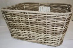 Pegasus Tourina Vorderrad-Korb Geflochten-breit Grau -Lapierrik Verkaufe Pegasus Korb Tourina 2017 grau 050 21408 schraeg