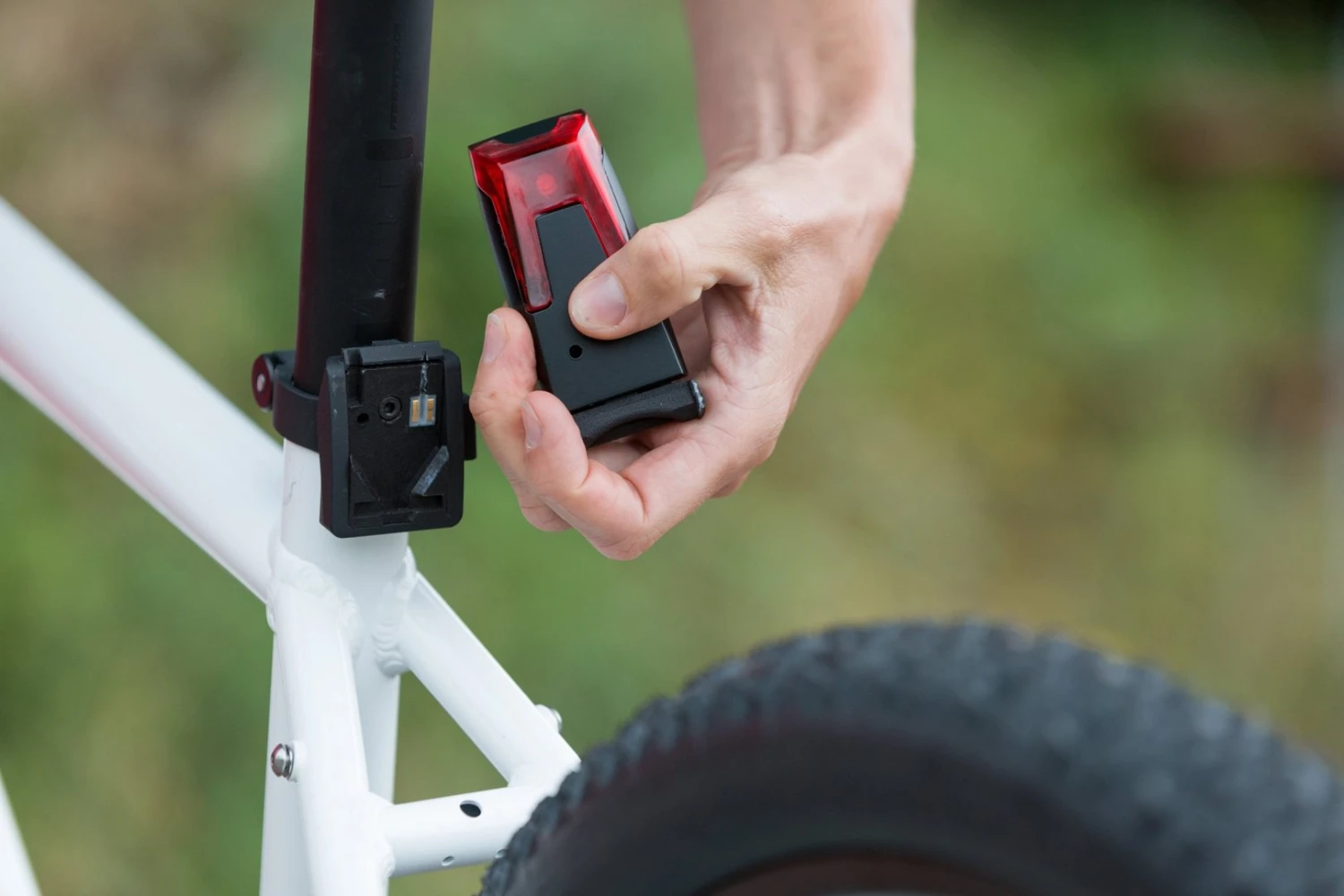 MonkeyLink ML-Light Recharge 30 Lux Set Mit USB-Anschluss 10 MonkeyLink ML-Light Recharge 30 Lux Set Mit USB-Anschluss - Image 8