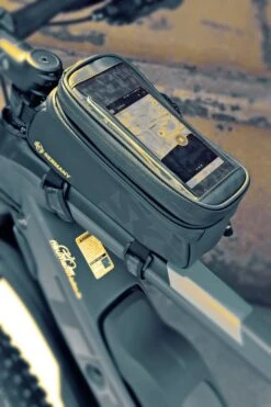 SKS Oberrohrtasche Explorer Smart Mit Abnehmbarem Smartphonefach -Lapierrik Verkaufe SKS Oberrohrtasche Explorer Smart schwarz 11526 4002556897994 c